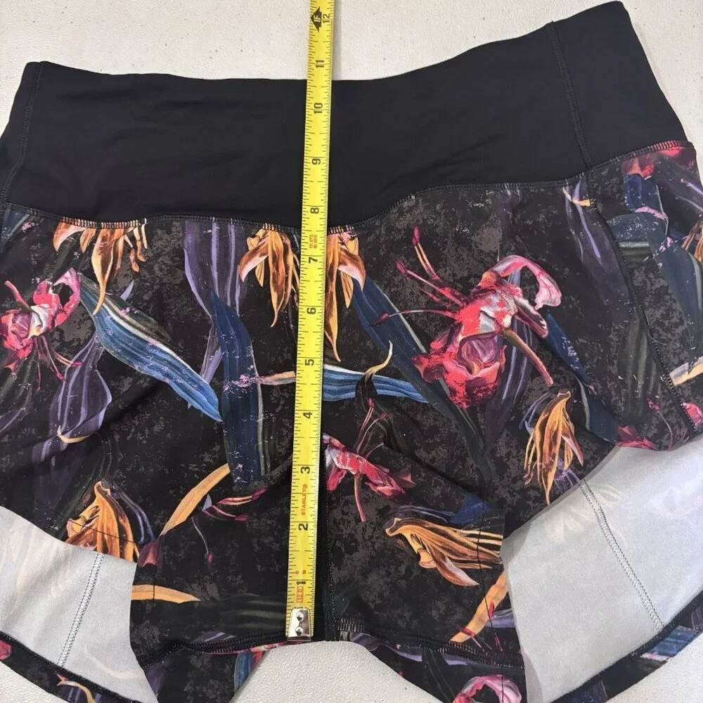 Lululemon Speed Up Shorts Mid Rise Veiled Floral Size 2